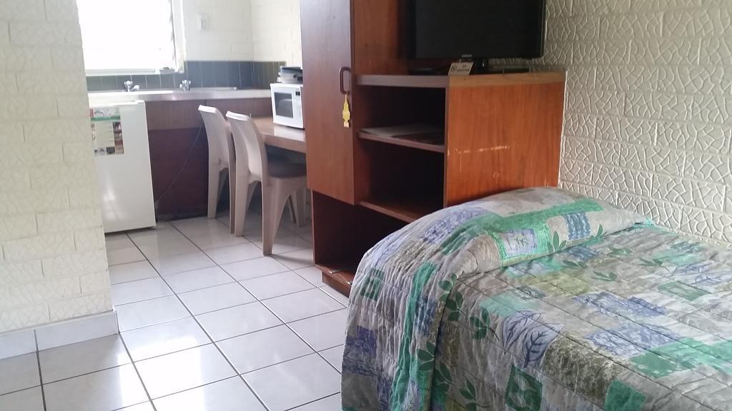Palms Motel Дарвин Экстерьер фото