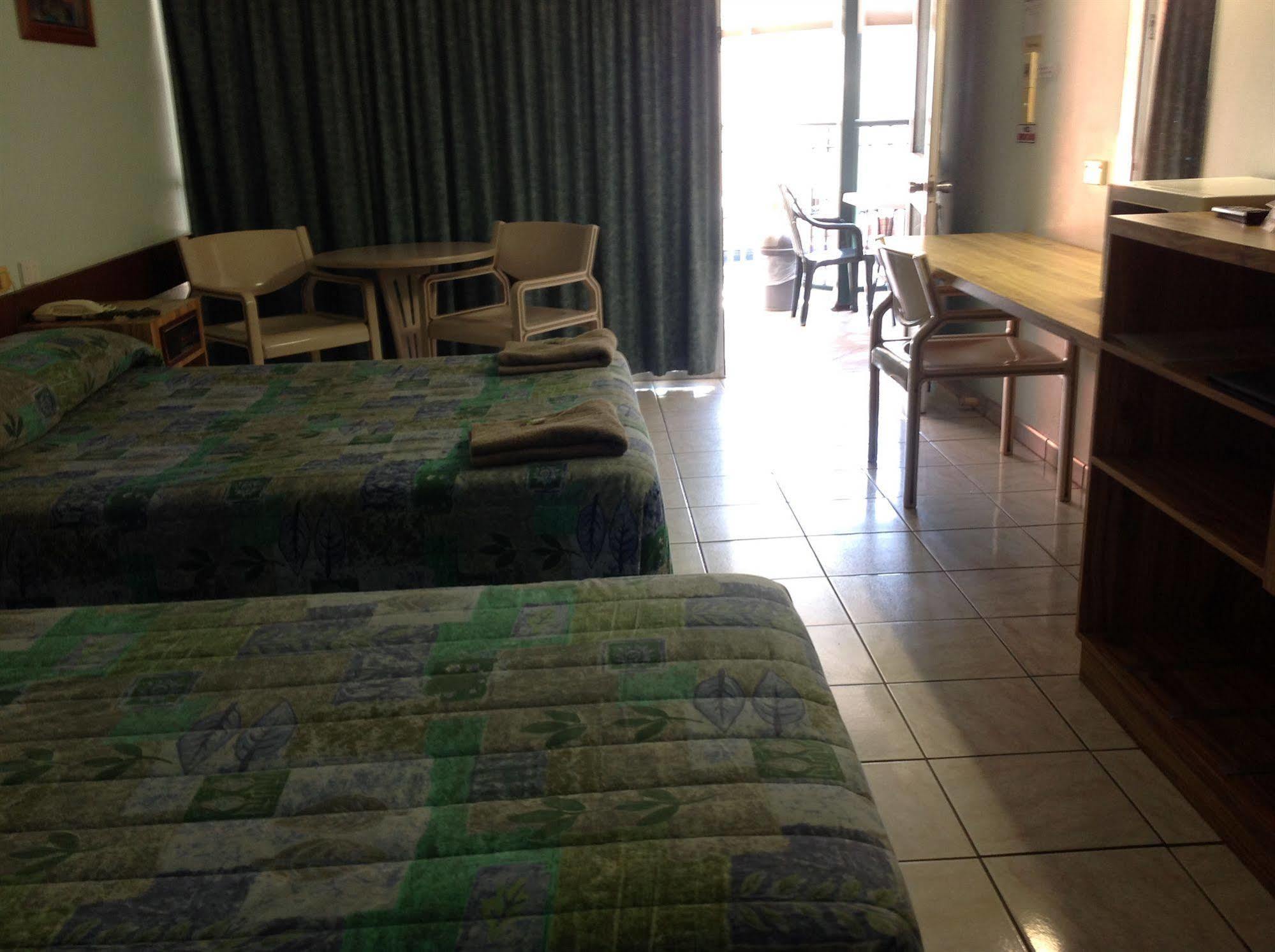 Palms Motel Дарвин Экстерьер фото