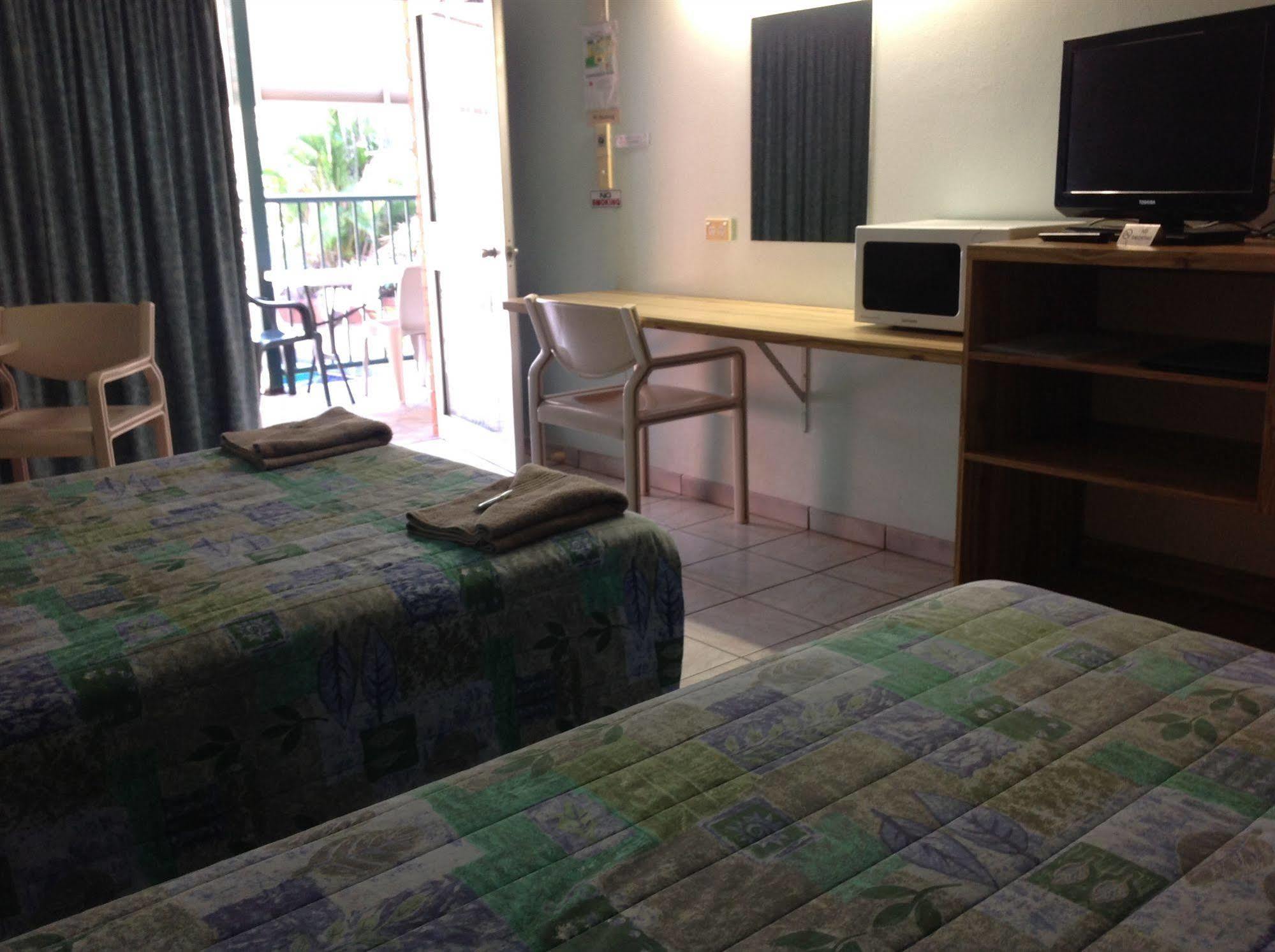 Palms Motel Дарвин Экстерьер фото